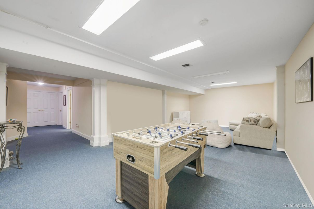 Game Room, Interior, Living room, Recessed Lighting