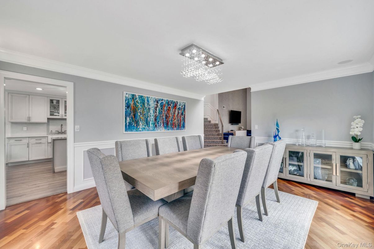 Dining room, Interior, Kitchen, Recessed Lighting, Wood Texture Flooring