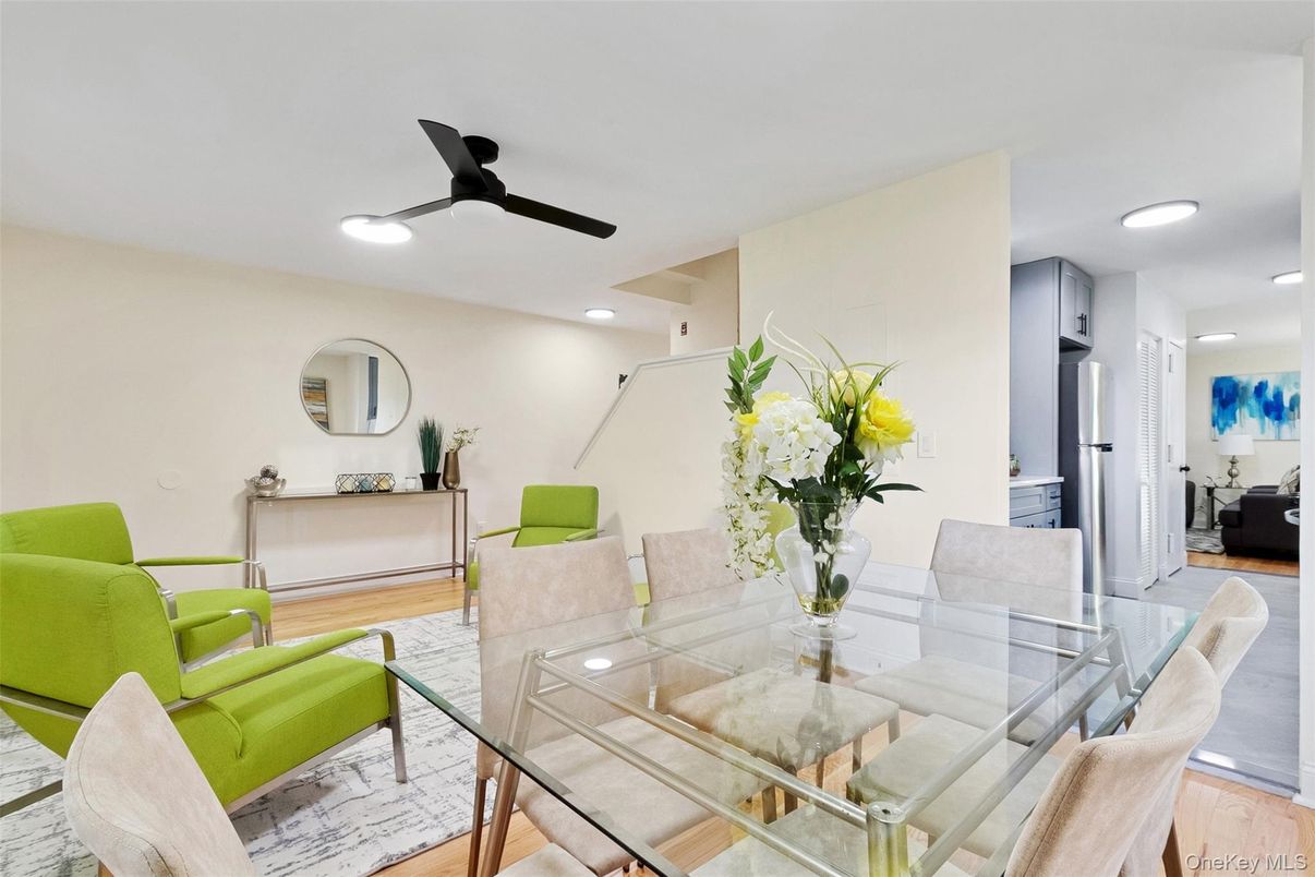 Dining room, Interior, Living room, Recessed Lighting, Wood Texture Flooring