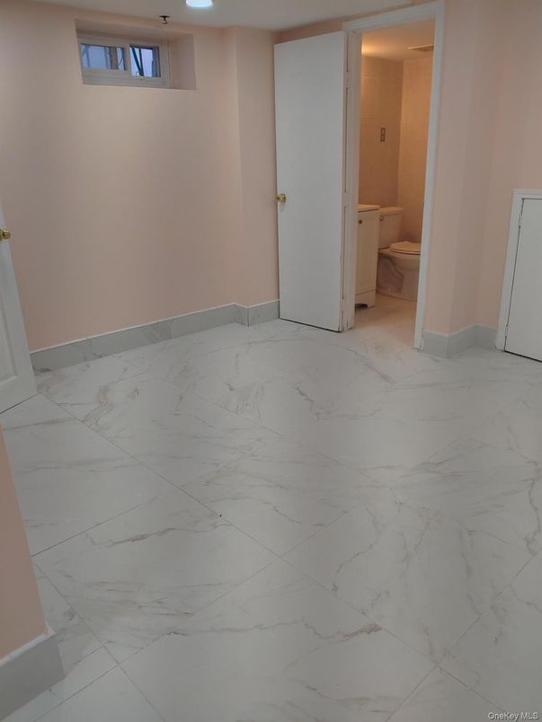 Bathroom, Interior, Marble, Recessed Lighting