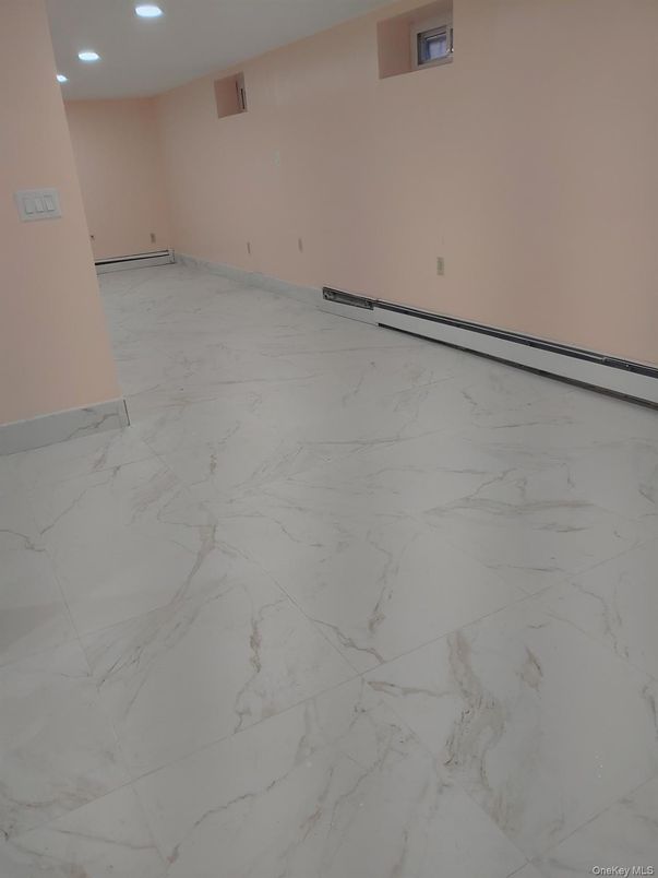 Empty room, Interior, Marble, Recessed Lighting