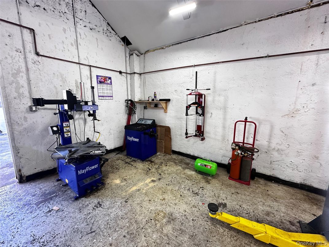 Fitness Equipment, Interior