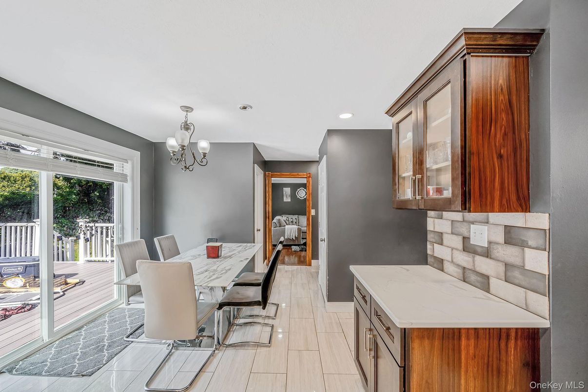 Chandelier, Dining room, Interior, Recessed Lighting