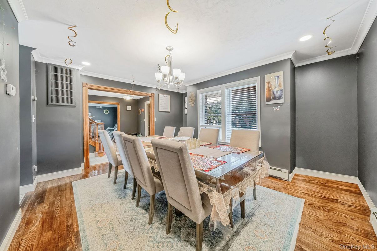 Chandelier, Dining room, Interior, Recessed Lighting, Wood Texture Flooring