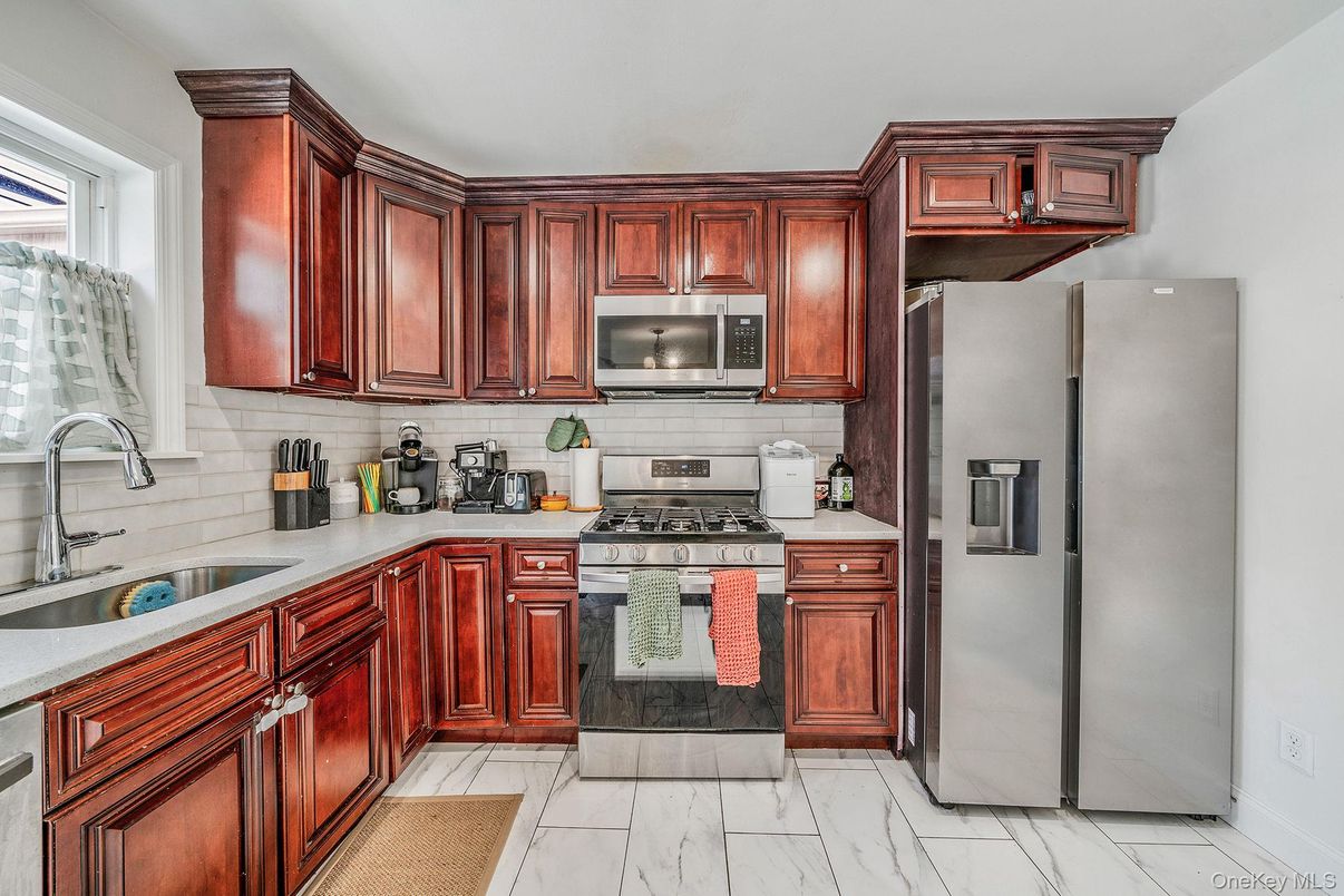 Interior, Kitchen, Marble, Stainless Steel Appliances