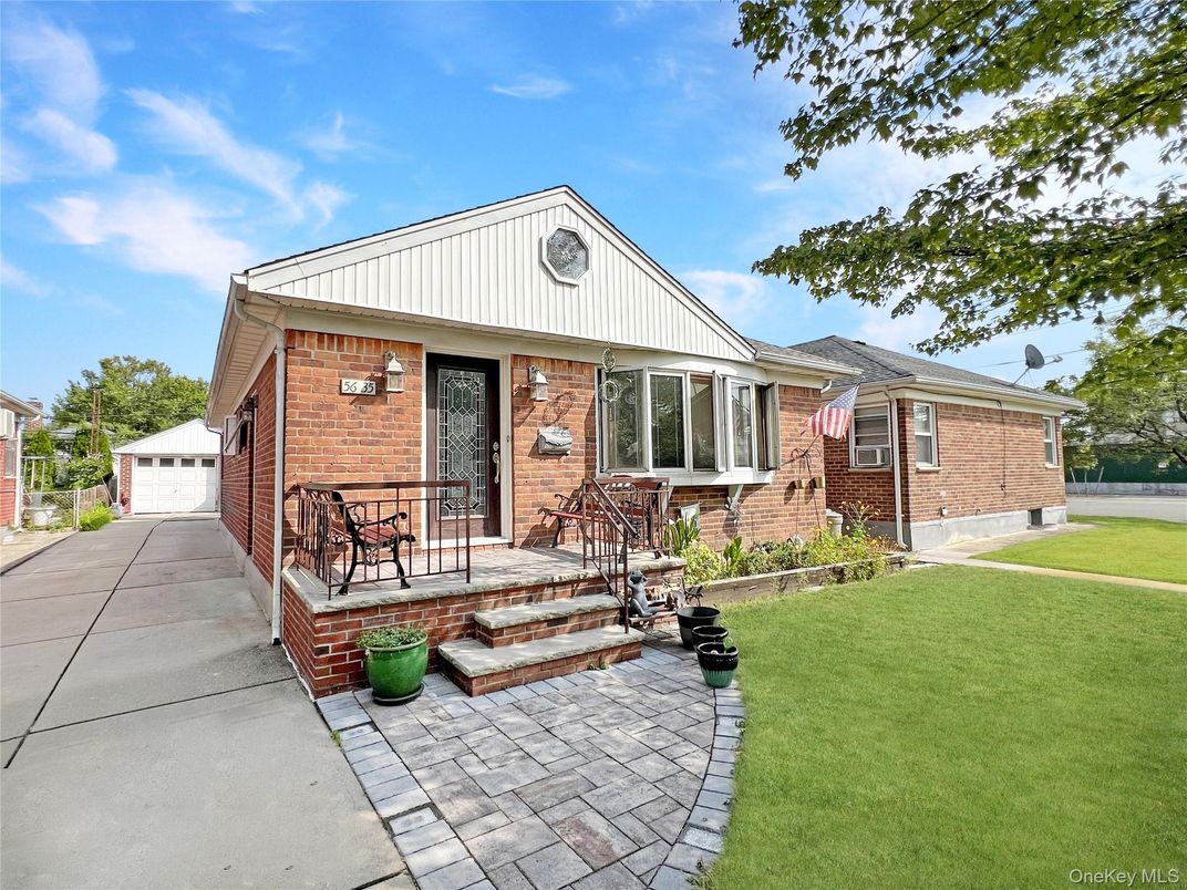 Exterior, Facade, Brick Facade, Log Home