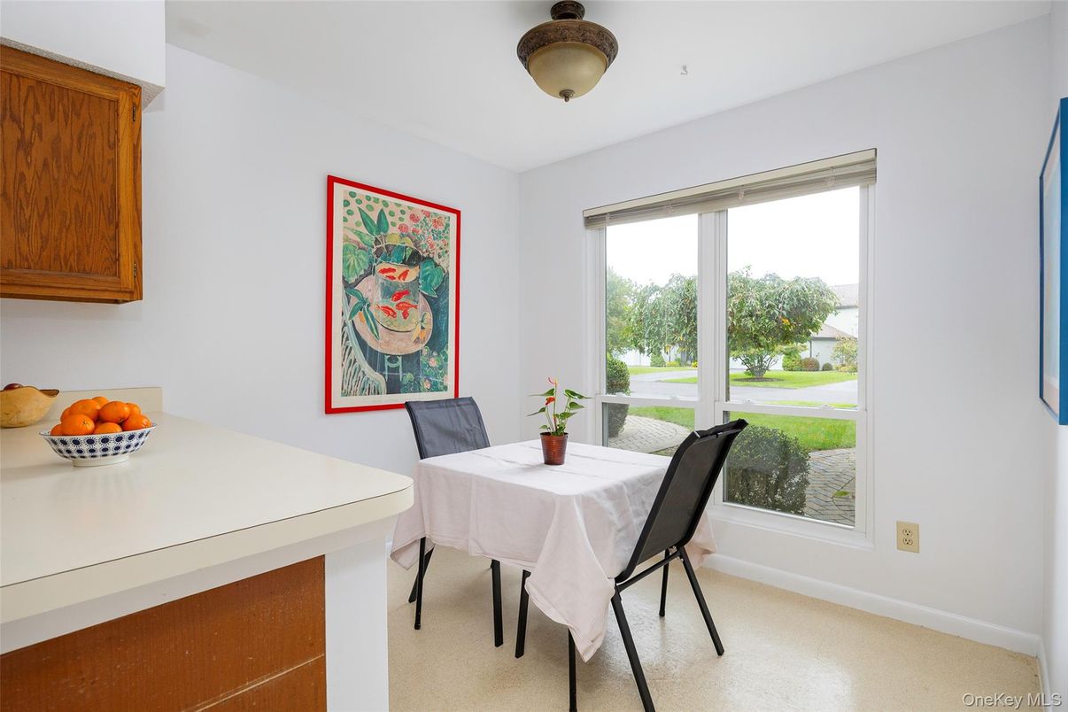 Dining room, Interior
