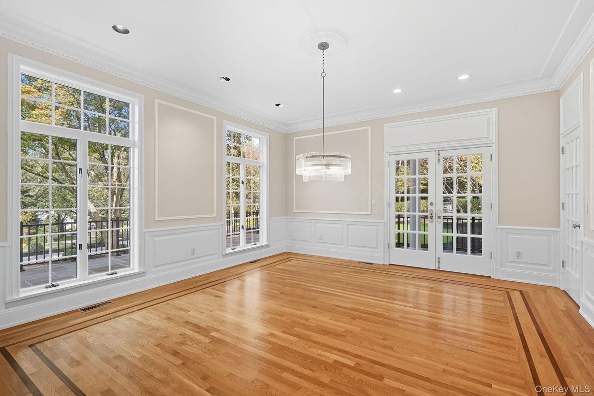 Empty room, Interior, Pendant Lights, Recessed Lighting, Wood Texture Flooring