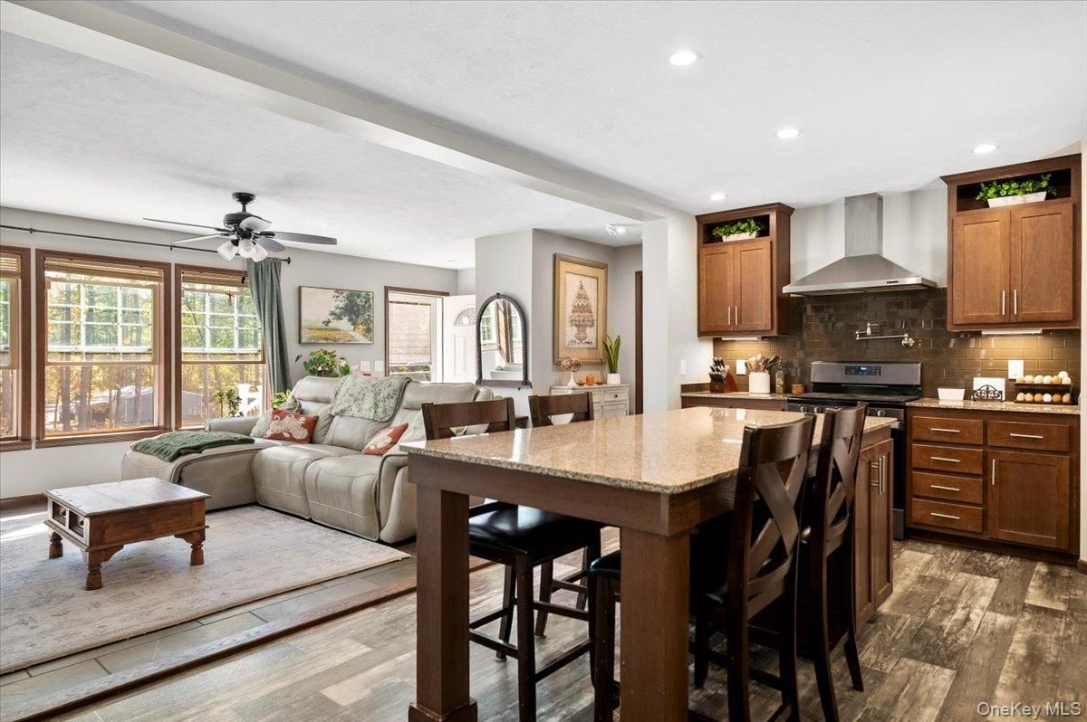 Interior, Kitchen, Living room, Recessed Lighting, Wood Texture Flooring