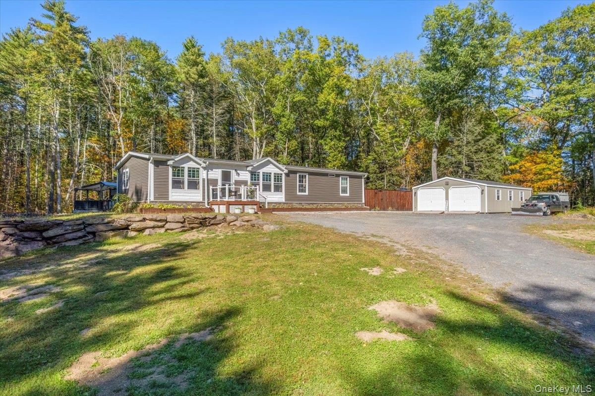 Backyard, Detached Garage, Exterior