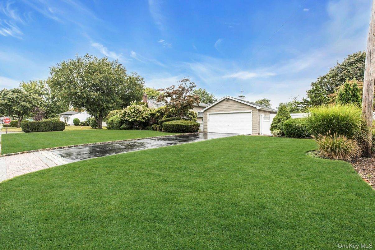 Backyard, Detached Garage, Exterior