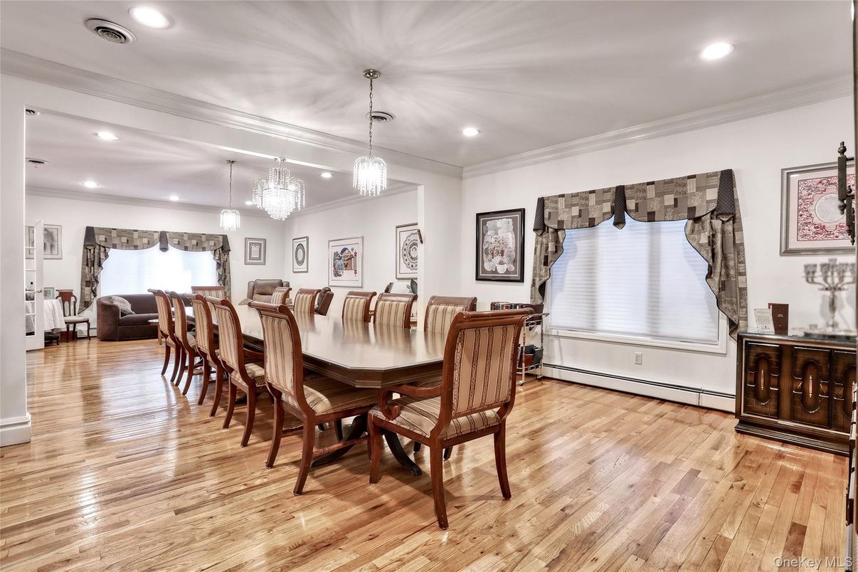 Dining room, Interior, Pendant Lights, Recessed Lighting, Wood Texture Flooring