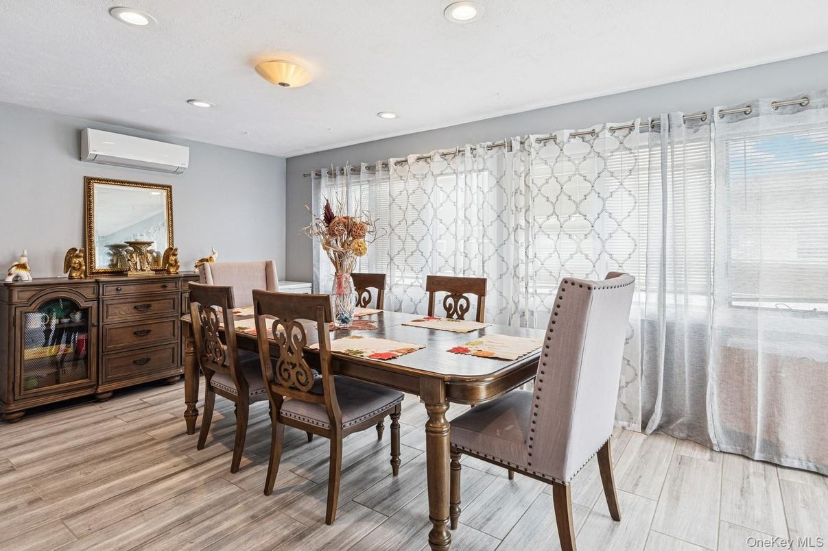 Dining room, Interior, Recessed Lighting, Wood Texture Flooring
