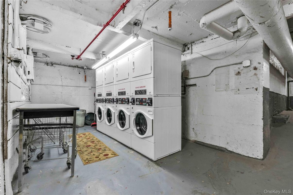 Garage, Interior, Washer