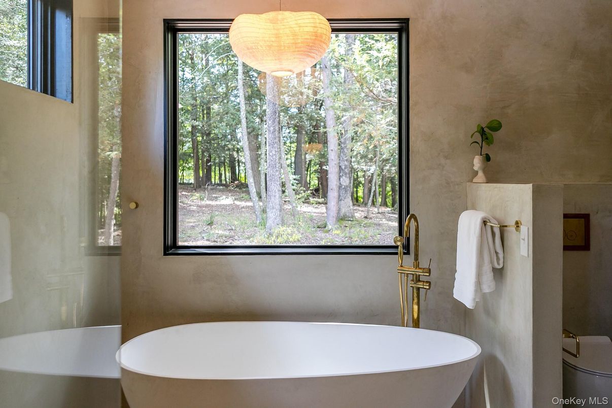 Bathroom, Free Standing Baths, Interior