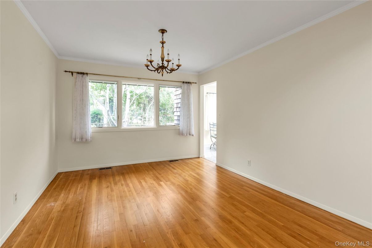 Chandelier, Empty room, Interior, Wood Texture Flooring