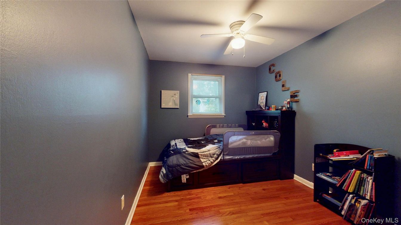 Bedroom, Fireplace, Interior, Wood Texture Flooring