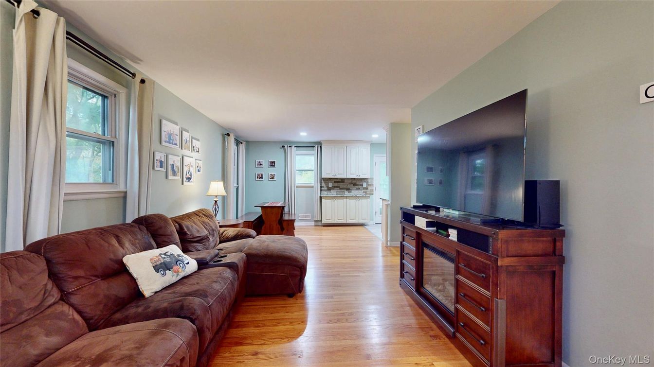 Interior, Kitchen, Living room, Recessed Lighting, Wood Texture Flooring