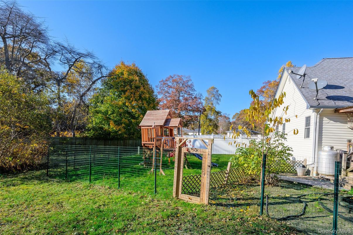 Backyard, Exterior, Playground