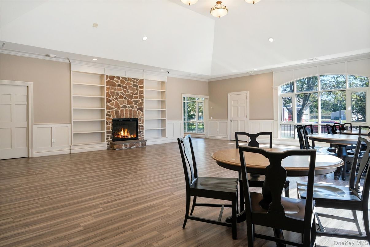 Dining room, Fireplace, Interior, Recessed Lighting, Wood Texture Flooring
