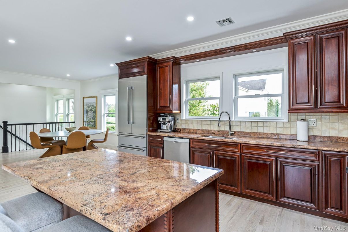 Dining room, Interior, Kitchen, Recessed Lighting, Wood Texture Flooring