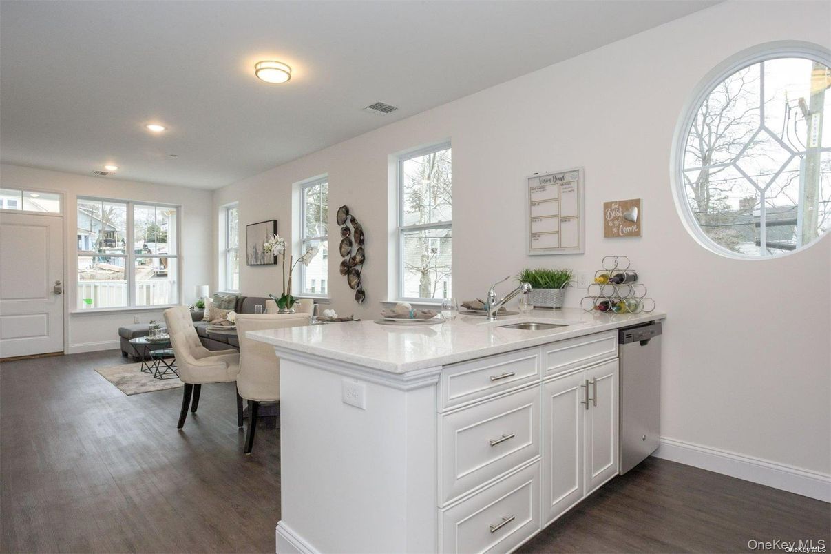 Dining room, Interior, Kitchen, Recessed Lighting, Wood Texture Flooring