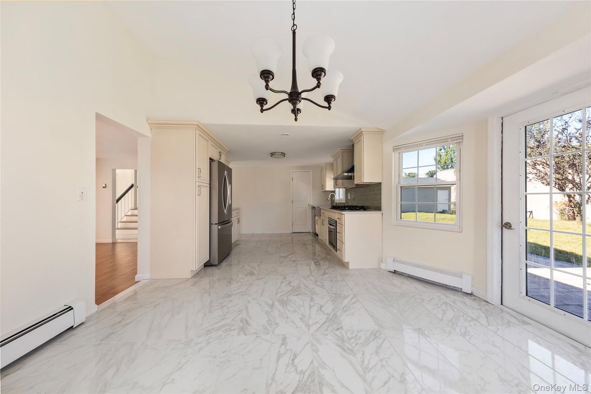 Chandelier, Interior, Kitchen, Marble