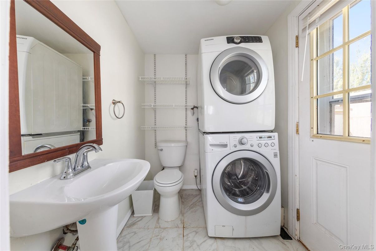 Bathroom, Interior, Marble, Utility Closets, Washer