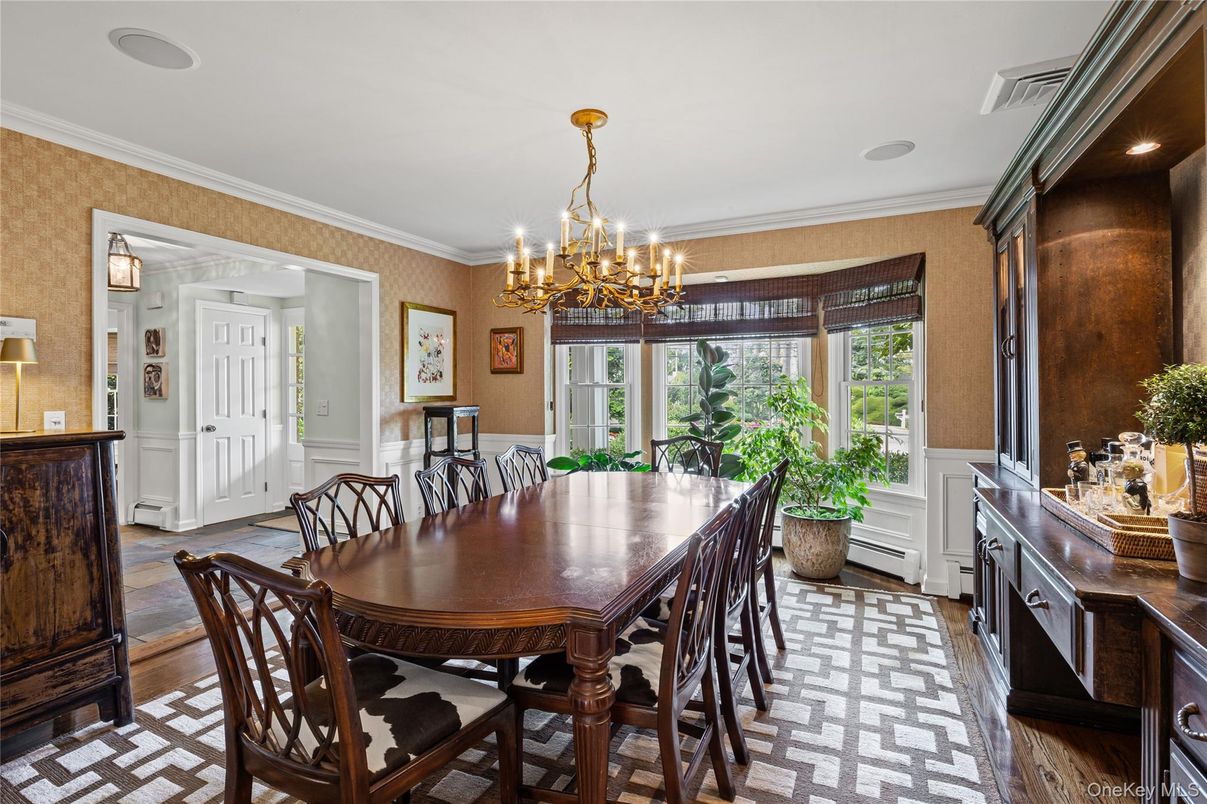 Chandelier, Dining room, Interior