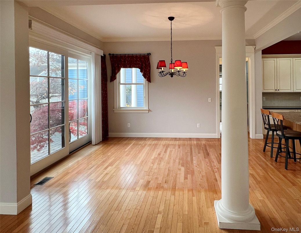 Chandelier, Empty room, Interior, Wood Texture Flooring