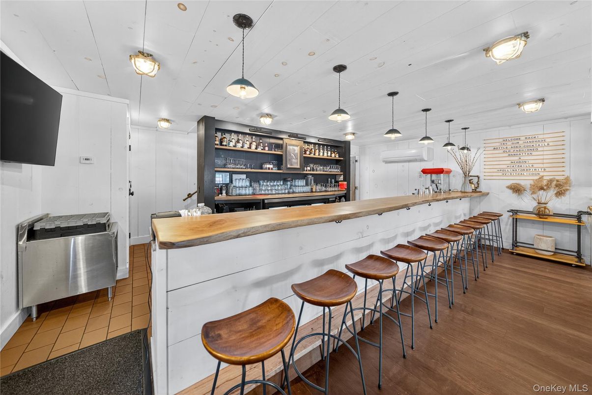 Interior, Pendant Lights, Wood Texture Flooring