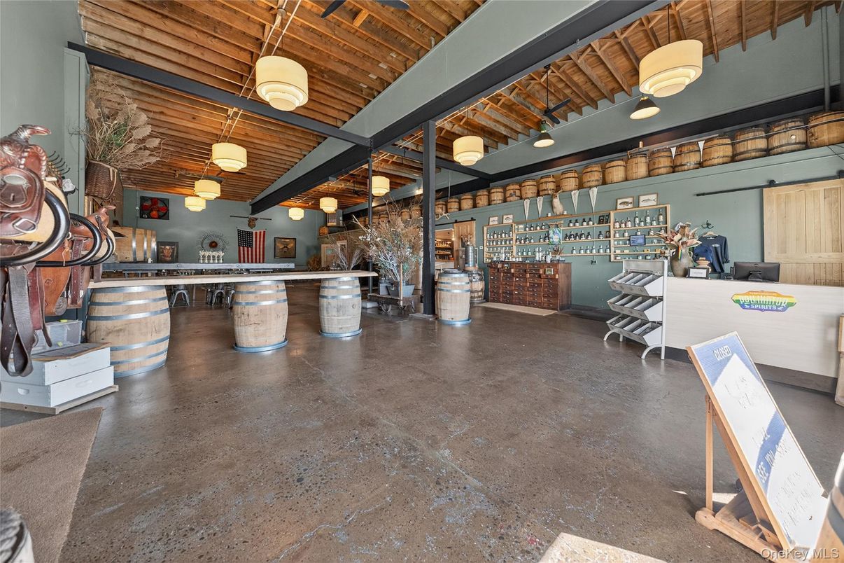 Interior, Pendant Lights, Wooden Beams
