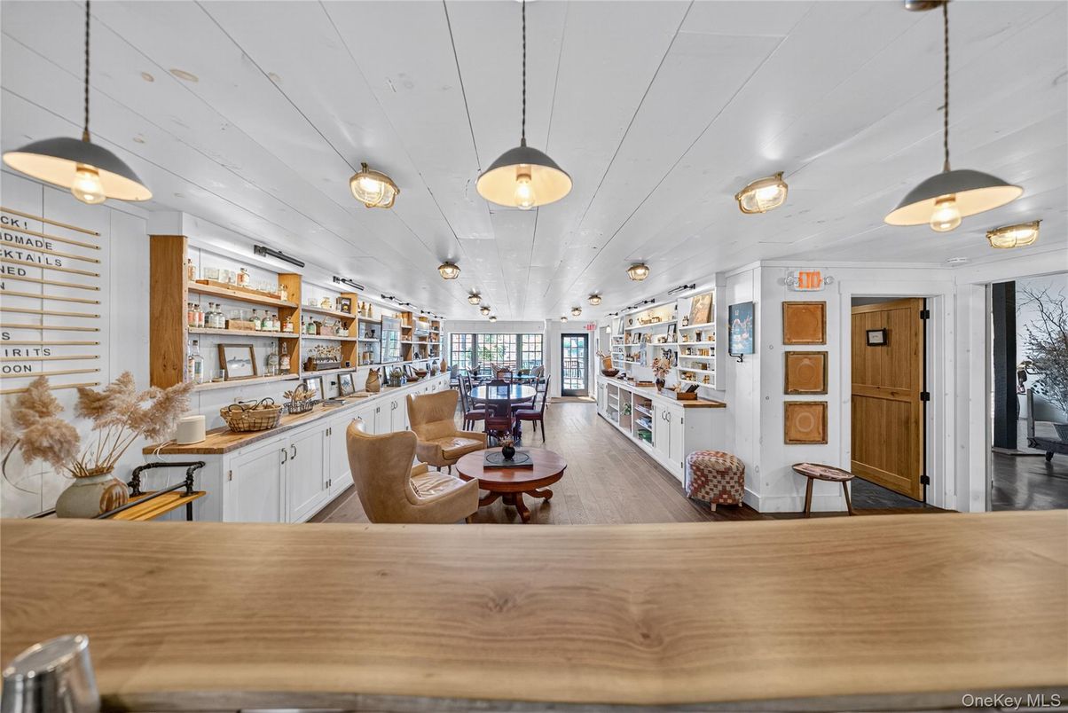 Interior, Pendant Lights, Wood Texture Flooring