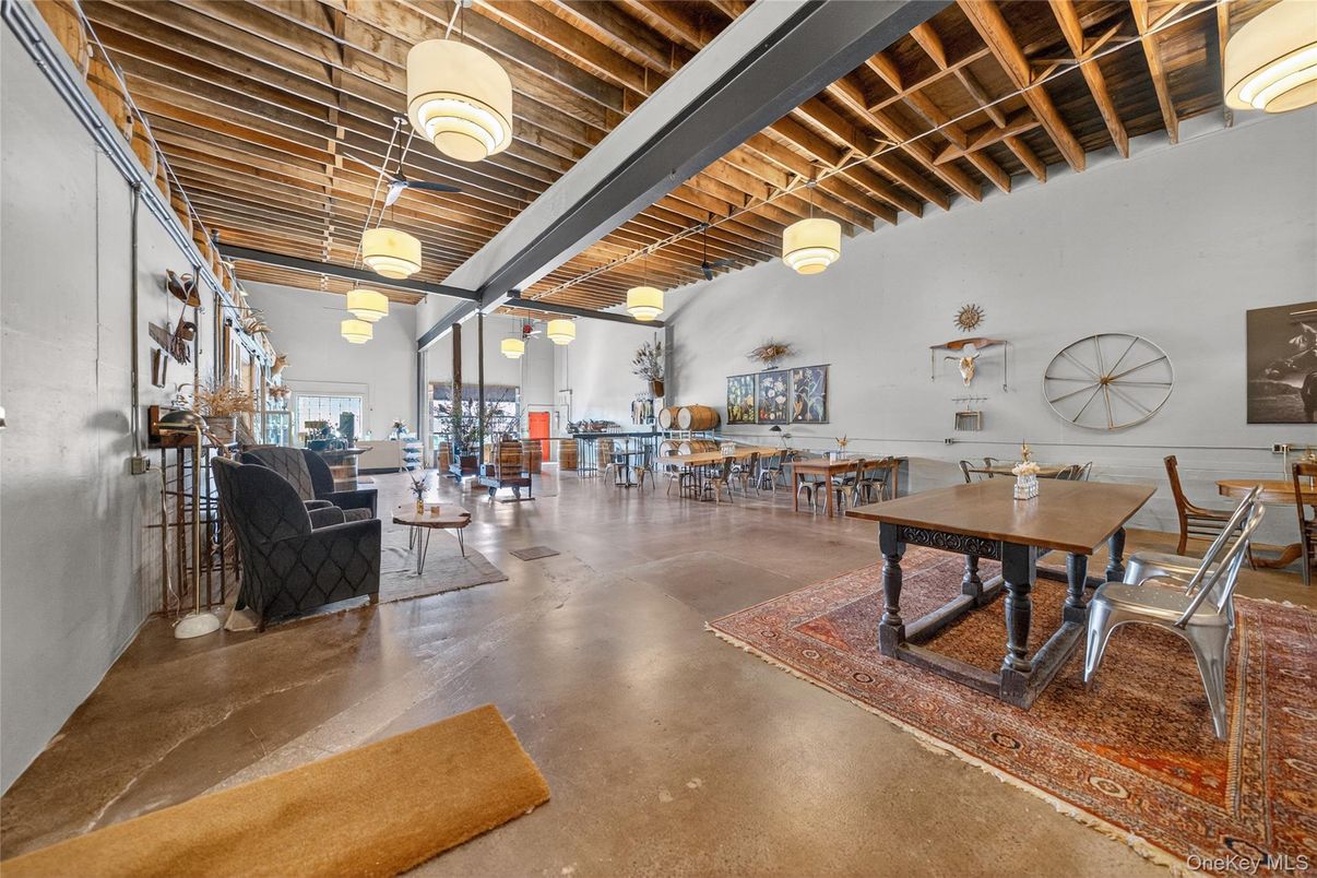 Dining room, Interior, Pendant Lights, Wooden Beams