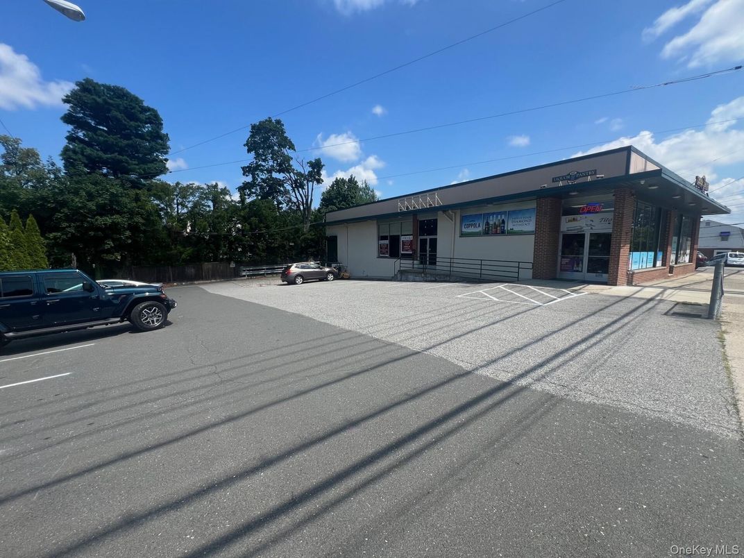 Exterior, Facade, Brick Facade, None