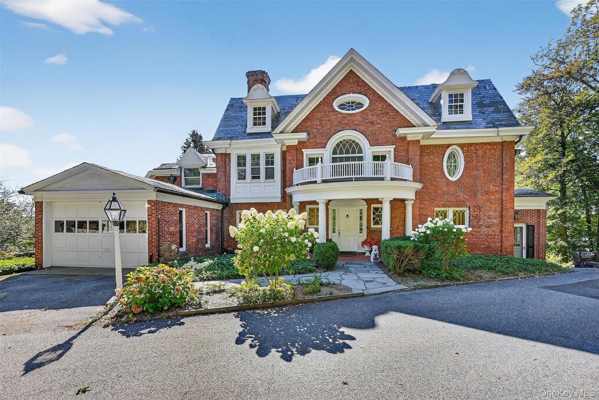 Attached, Exterior, Facade, Brick Facade, French Provincial