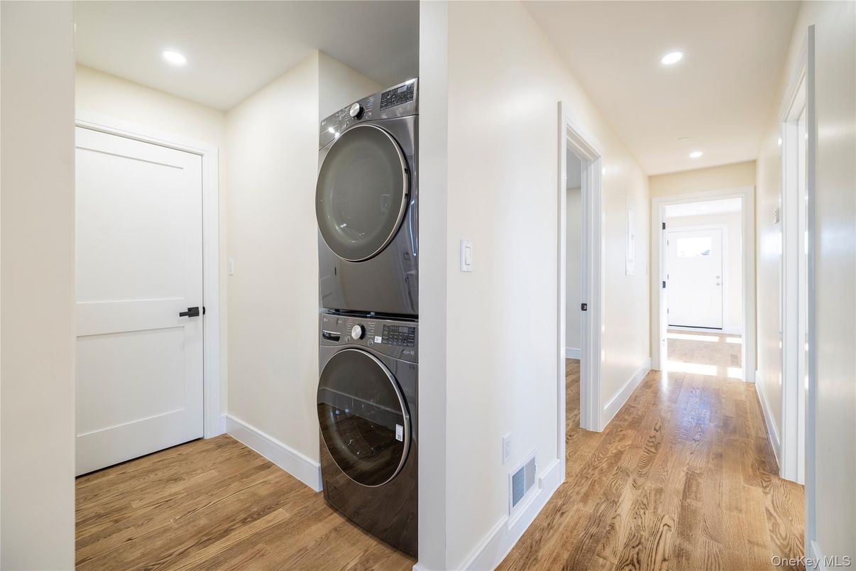 Interior, Recessed Lighting, Utility Closets, Washer, Wood Texture Flooring