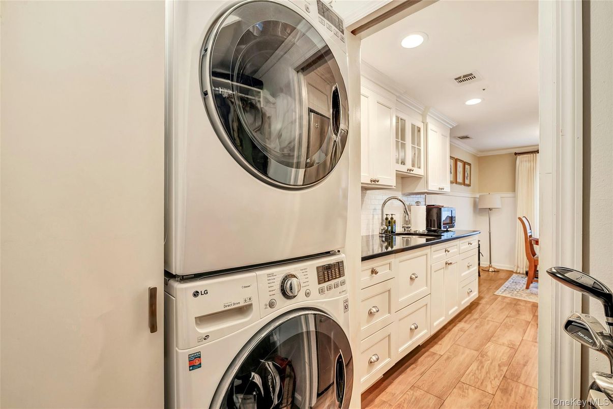 Interior, Recessed Lighting, Utility Closets, Washer, Wood Texture Flooring