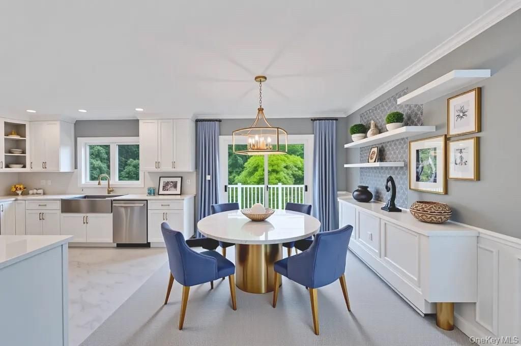 Dining room, Interior, Kitchen, Pendant Lights, Recessed Lighting, Stainless Steel Appliances