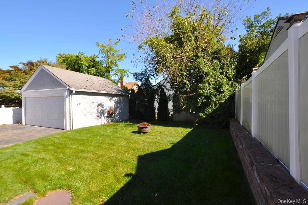 Backyard, Detached Garage, Exterior