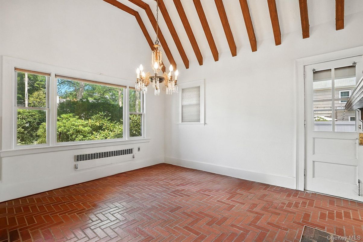 Chandelier, Empty room, Interior, Wooden Beams