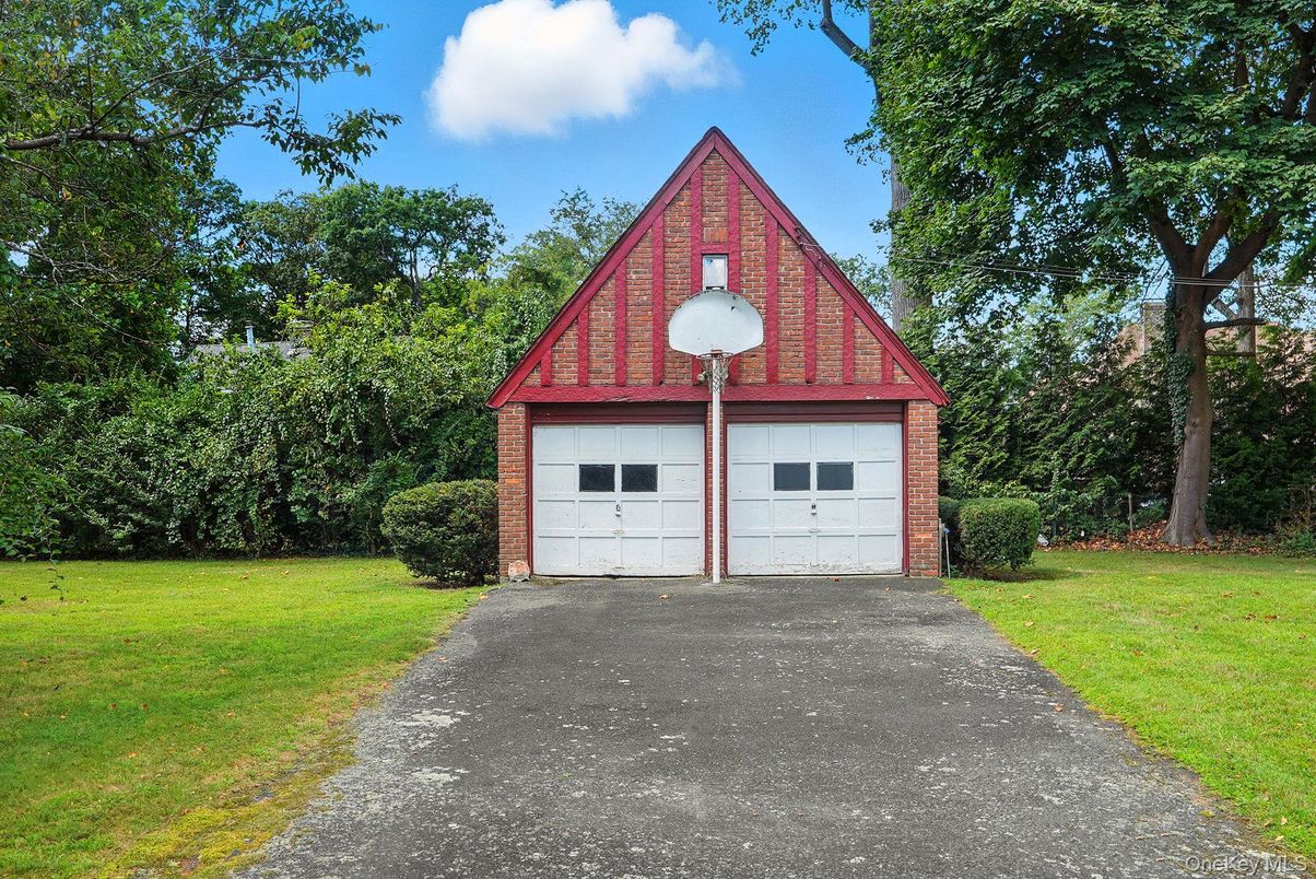 Backyard, Detached Garage, Exterior