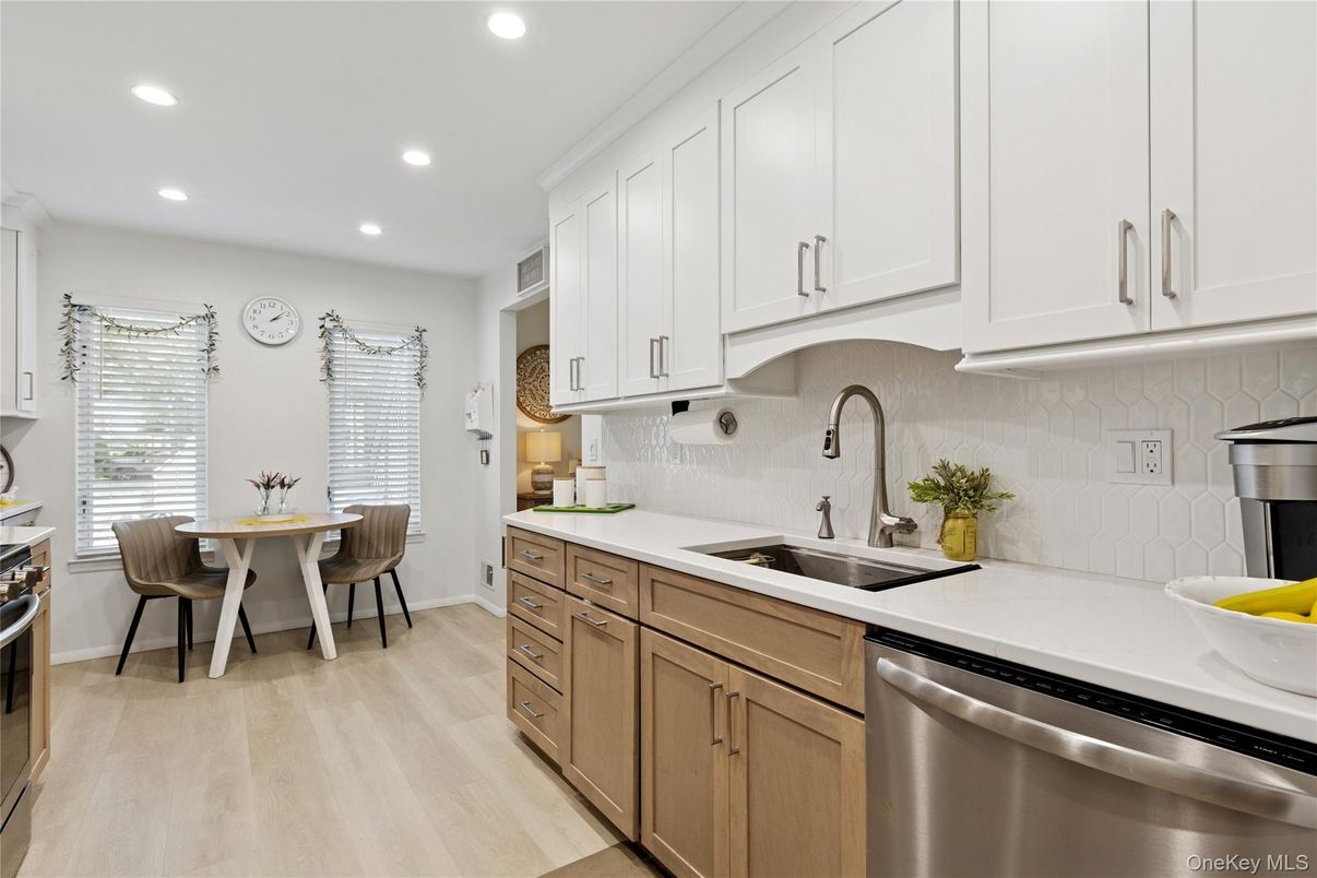 Dining room, Interior, Kitchen, Recessed Lighting, Stainless Steel Appliances, Wood Texture Flooring
