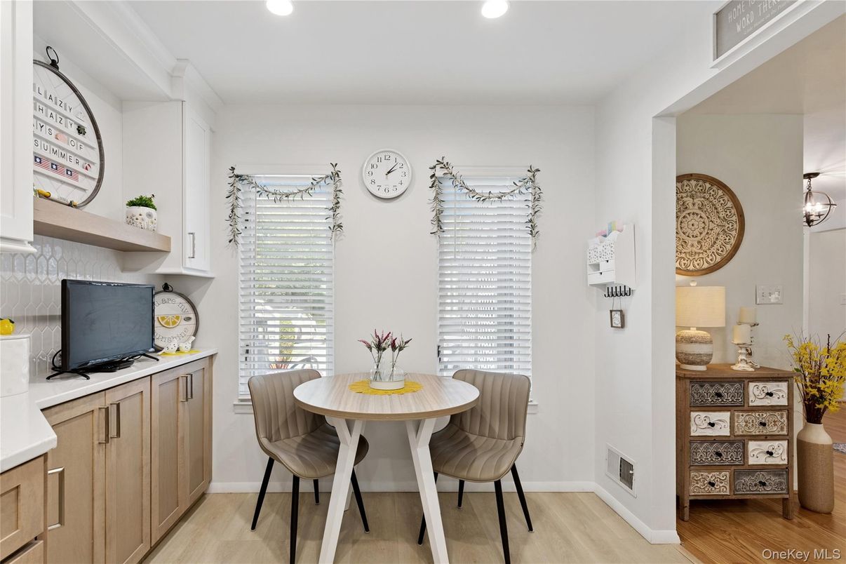 Dining room, Interior, Recessed Lighting, Wood Texture Flooring