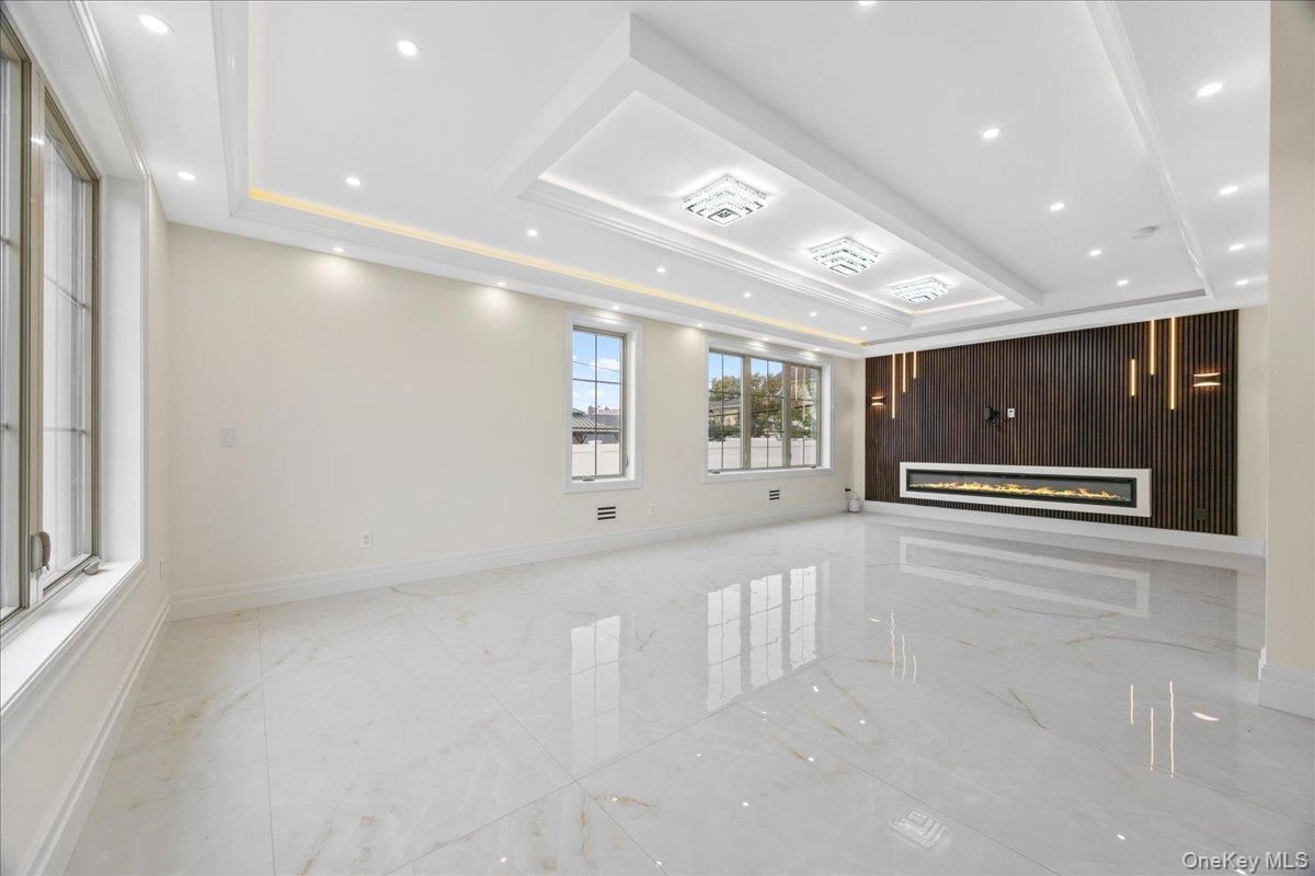 Empty room, Interior, Marble, Recessed Lighting