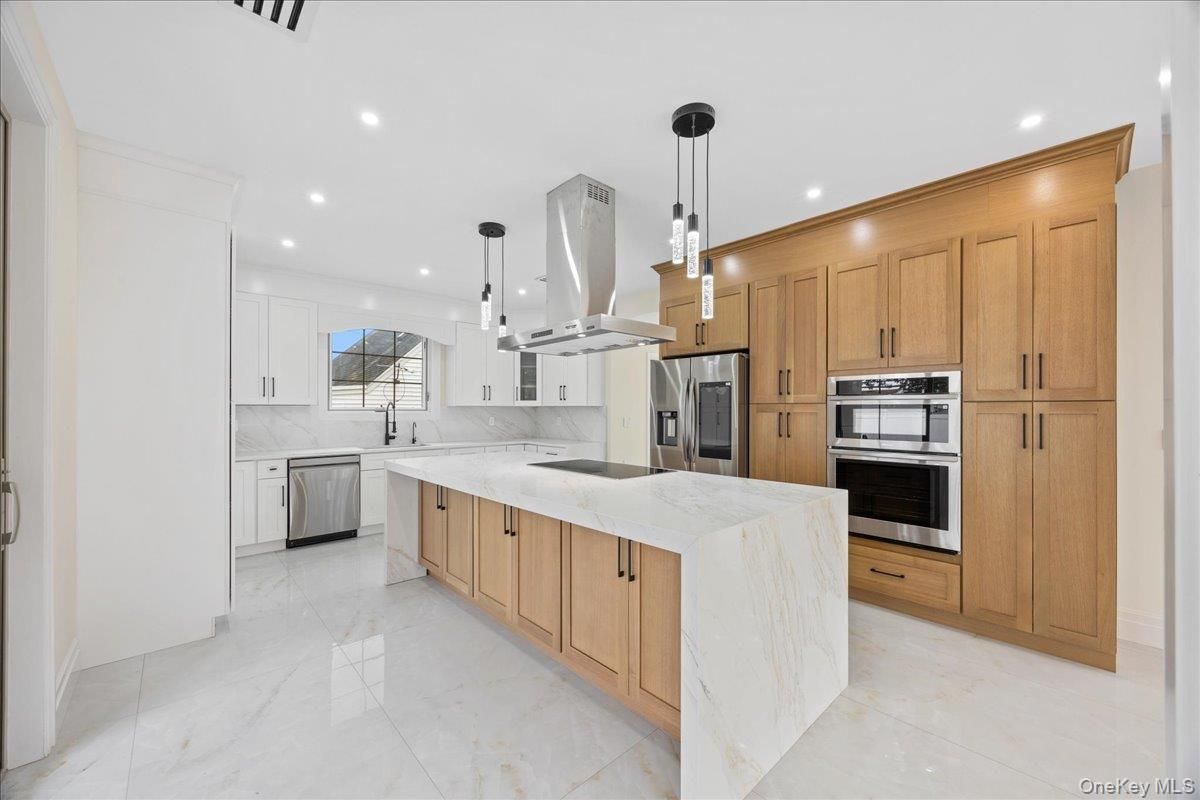 Interior, Kitchen, Pendant Lights, Recessed Lighting, Stainless Steel Appliances