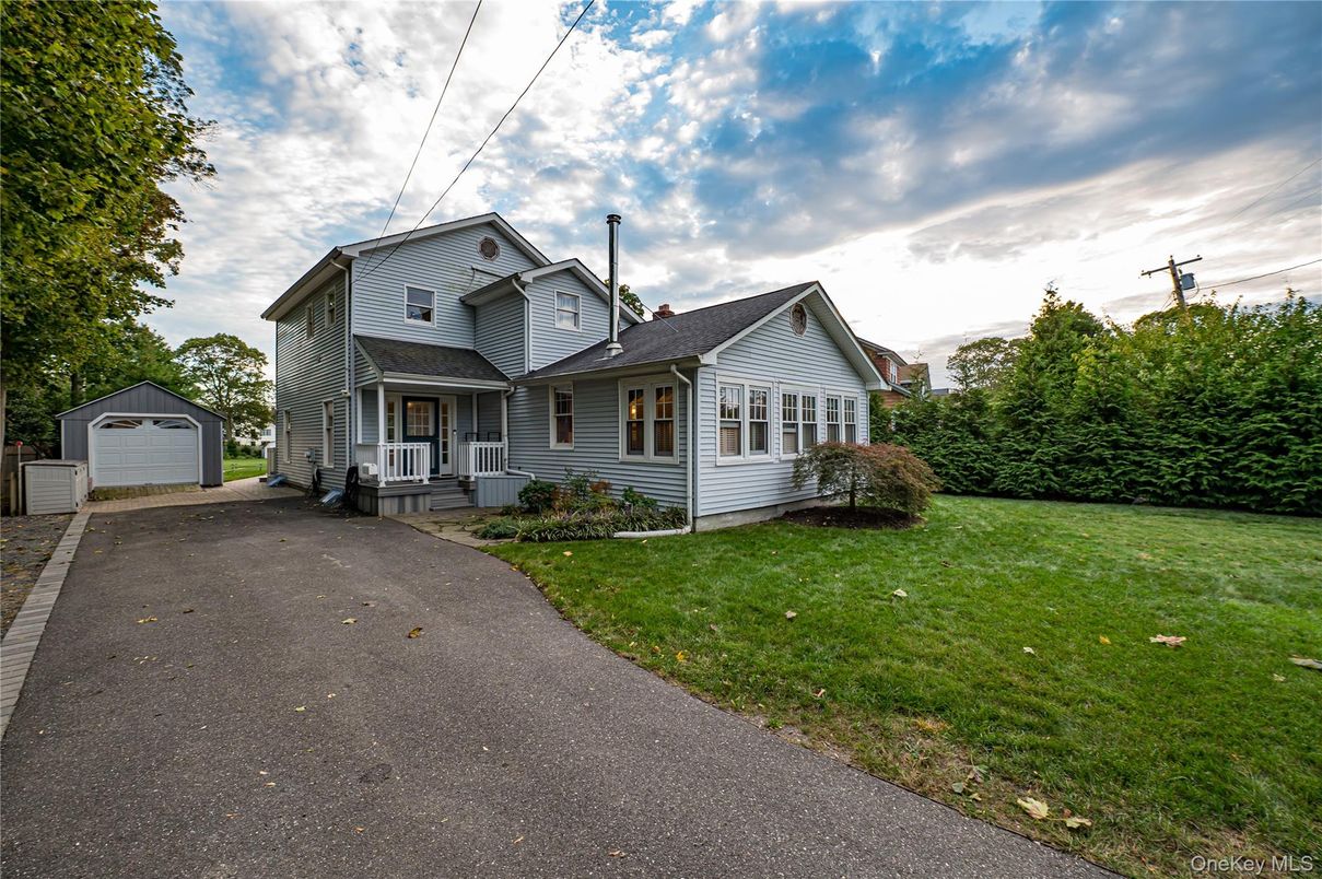 Backyard, Detached Garage, Exterior