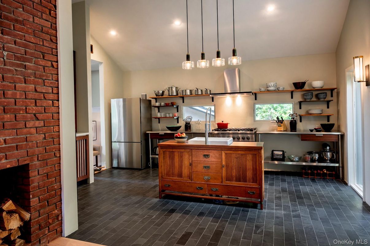 Interior, Kitchen, Pendant Lights, Recessed Lighting, Stone Walls