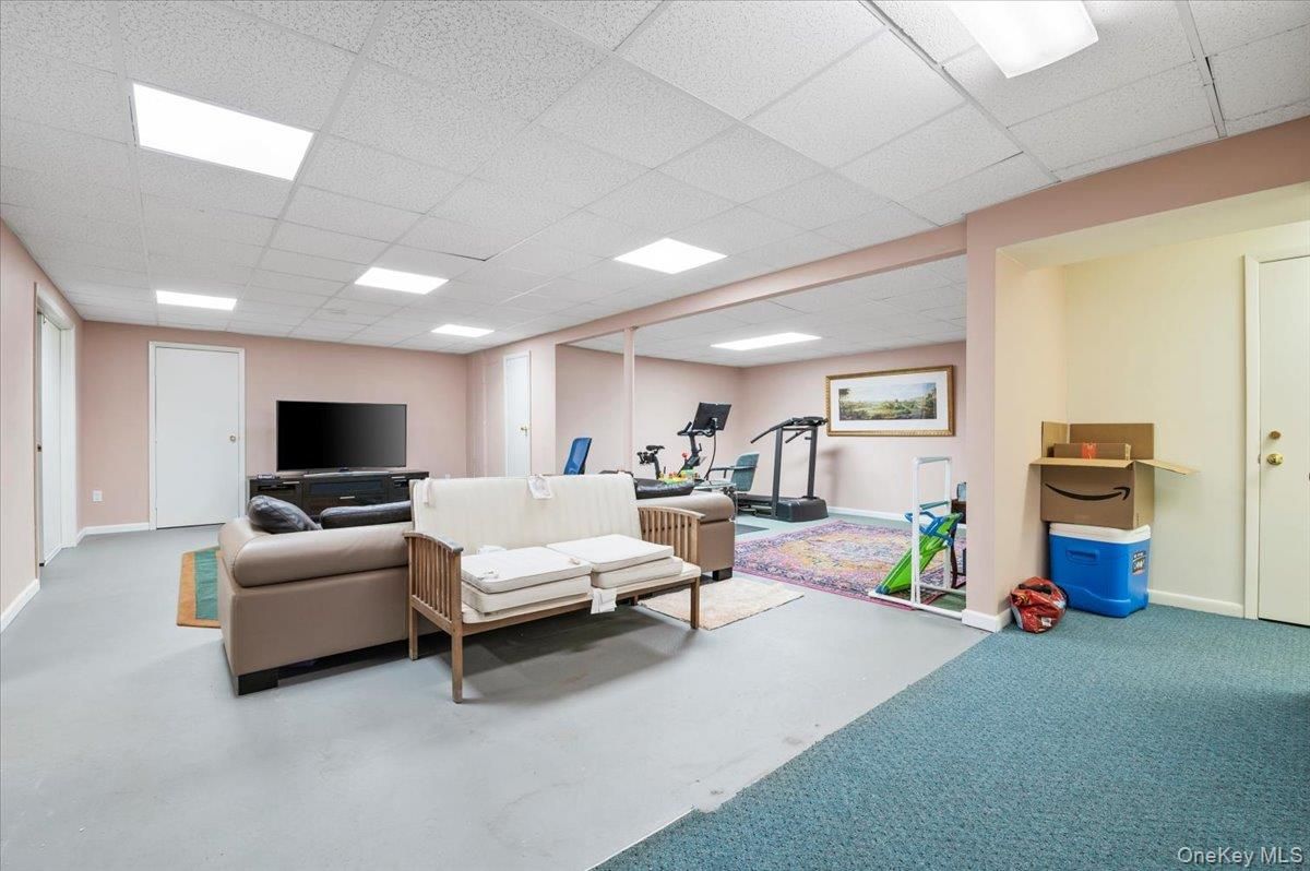 Fitness Equipment, Interior, Living room, Recessed Lighting