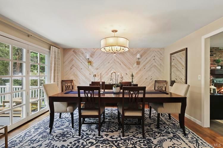 Chandelier, Dining room, Interior, Wood Texture Flooring